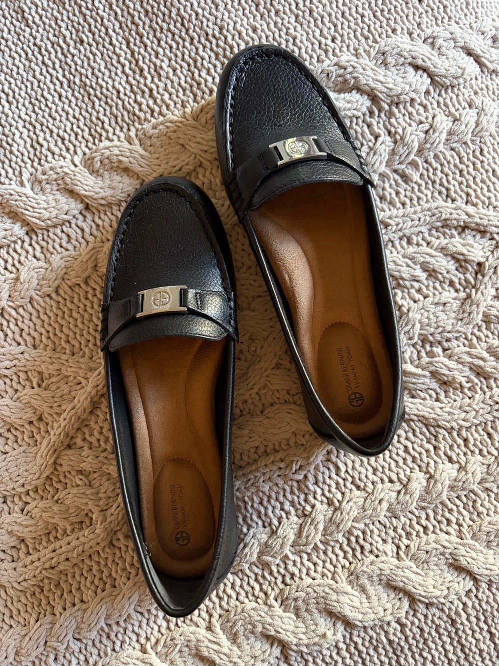 Giani Bernini Black Leather Loafers with Silver Hardware